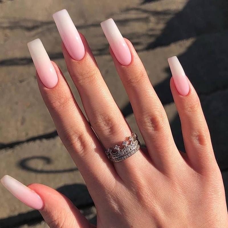 Sztuka pielęgnacji: Jak długie paznokcie podkreślają Twój styl?