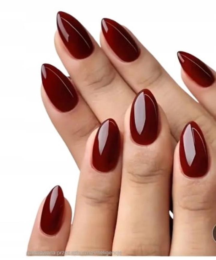 Wyrafinowany styl paznokci
