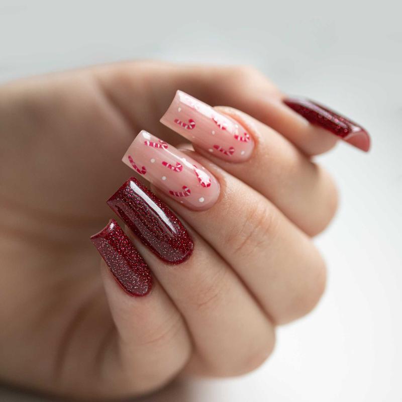 Świąteczne zdobienia na paznokciach