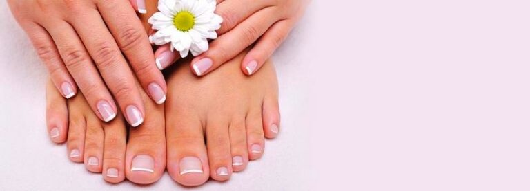 Jak skutecznie zadbać o suche dłonie – porady i domowe sposoby